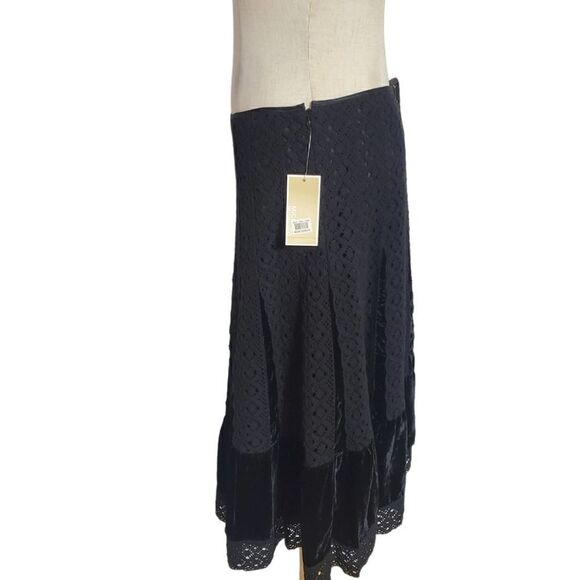 Michael Kors Black Crochet & Velvet Skirt NWT - Picture 3 of 7